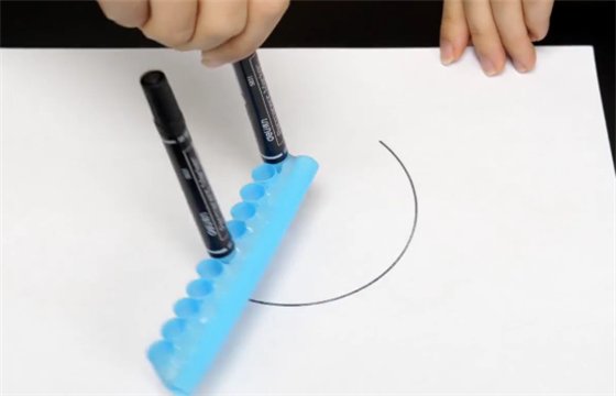 小孔|圆规不要花钱买，教你自制几个简易圆规，用起来比买的还好用