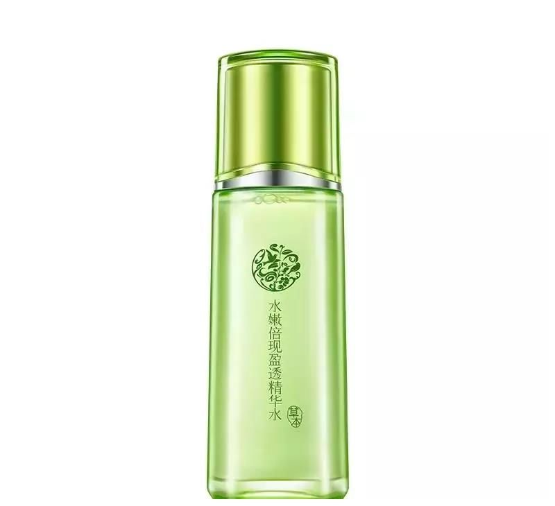 这些爽肤水深层补水，紧致毛孔，美白去黄，让肌肤回归婴儿皮肤