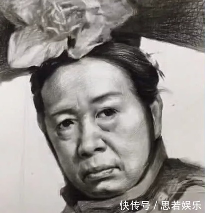 美术生@看五官是一个大美女,看到最后吐血了,网友美术生是魔鬼还是秀儿