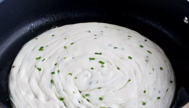 发面|不用揉面不发面,烙饼又香又软,嚼劲十足