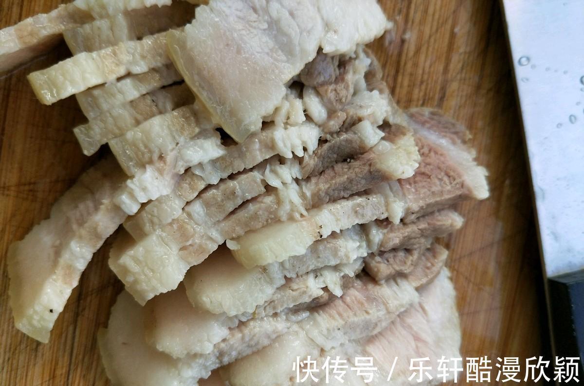 东北菜|东北特色下饭菜，好吃爽口的蒜泥白肉，美味又健康