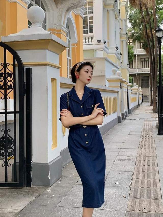 减龄|裙装穿搭指南,30+女性穿起来也不显老,穿出18岁的清纯魅力