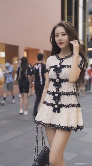 白色雪纺连衣裙,穿出气质美少女,甜美风也能不失性感