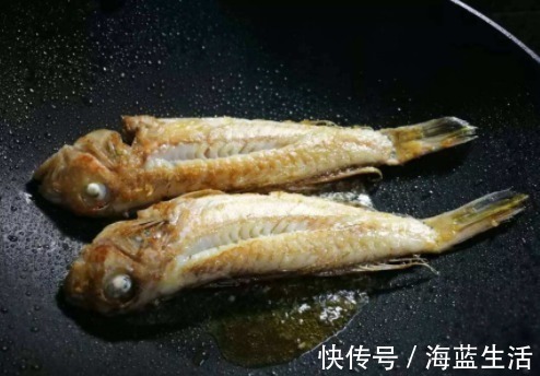 煎鱼时,万万不可直接下锅煎,只需掌握2个诀窍,鱼不粘锅没腥味