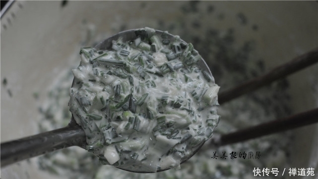 春天别只会吃韭菜!早餐试试此物,比韭菜香,比白菜补,淡化白斑