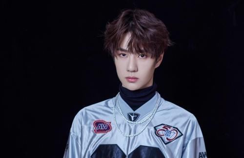 星光|星光大赏:肖战票数太抢眼!与第二名的王一博差出1200多票