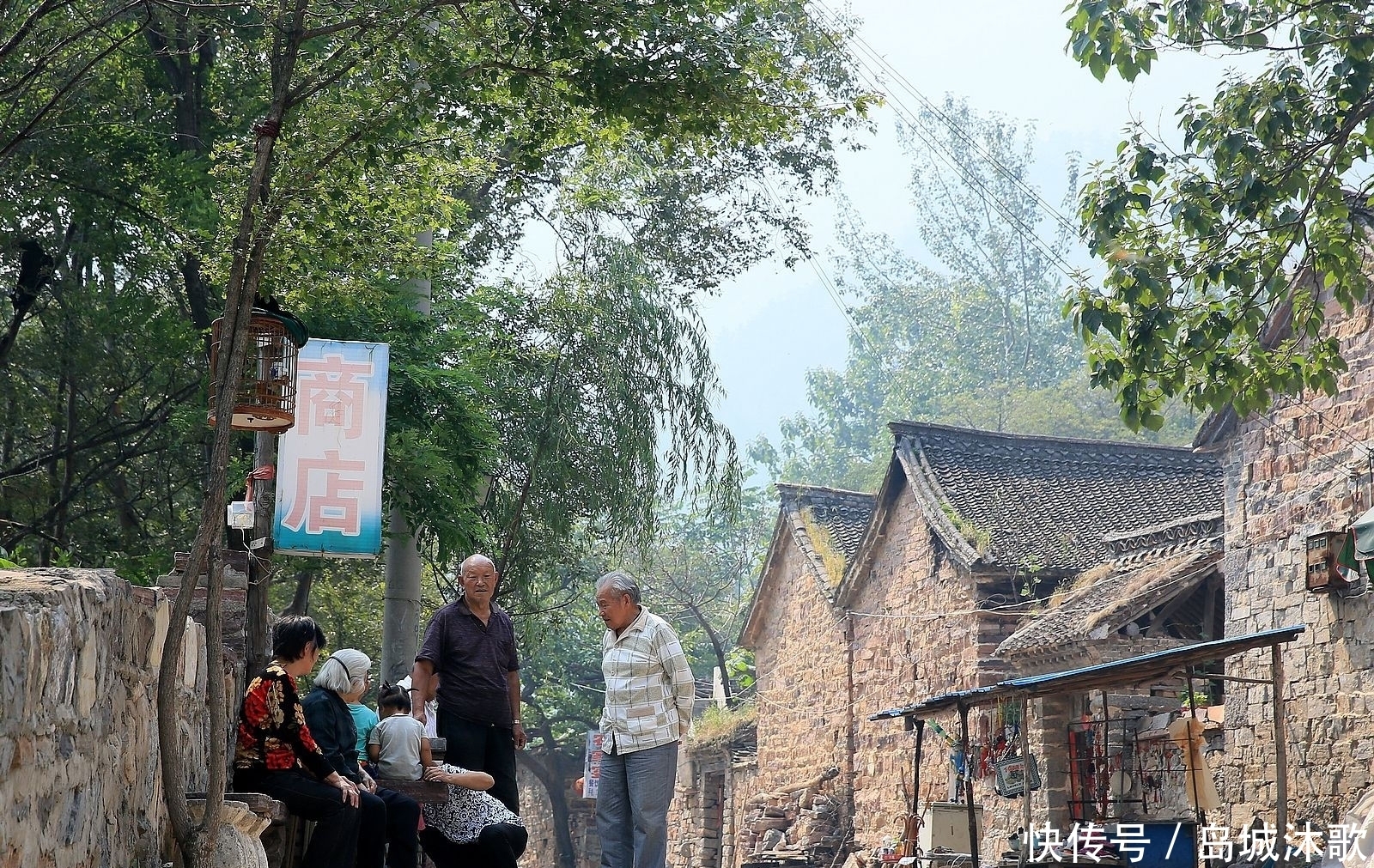 这两个村庄实在是神奇，一个在天上一个在地下，你去过哪里？