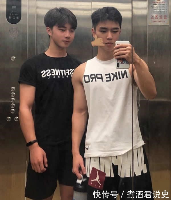 五官|健身的男生果然有气质，五官清秀中带着一抹俊俏，连笑都这么阳光！