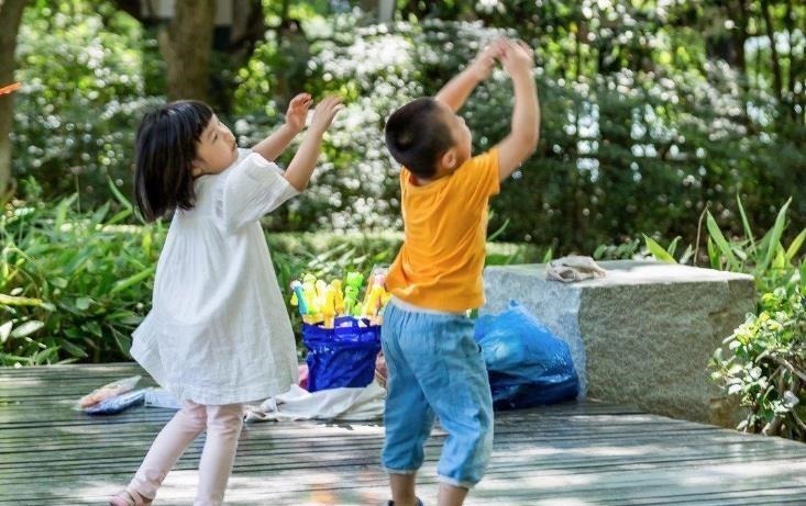 孩子|研究发现:脑力超常的孩子,通常有这3个“坏习惯”,家长别干涉