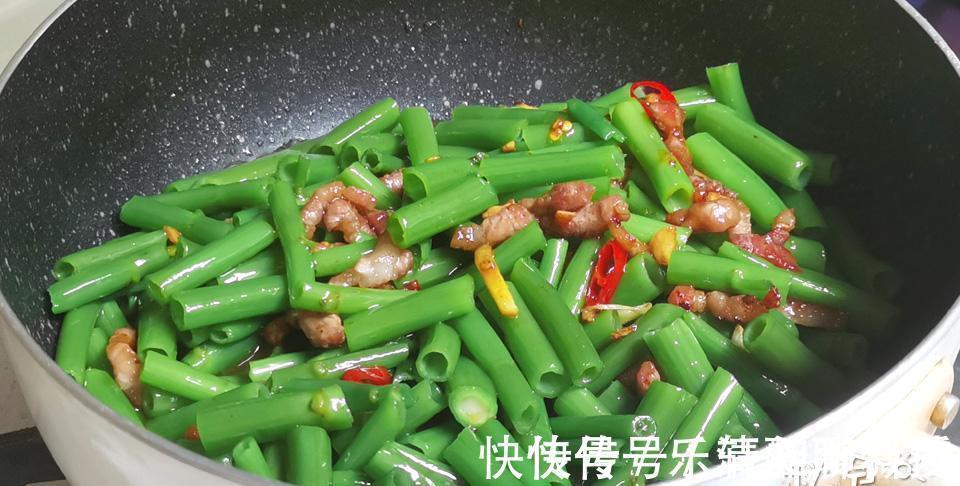 夏天,这3种“碱性蔬菜”正当季,简单易做,营养又美味,真鲜嫩