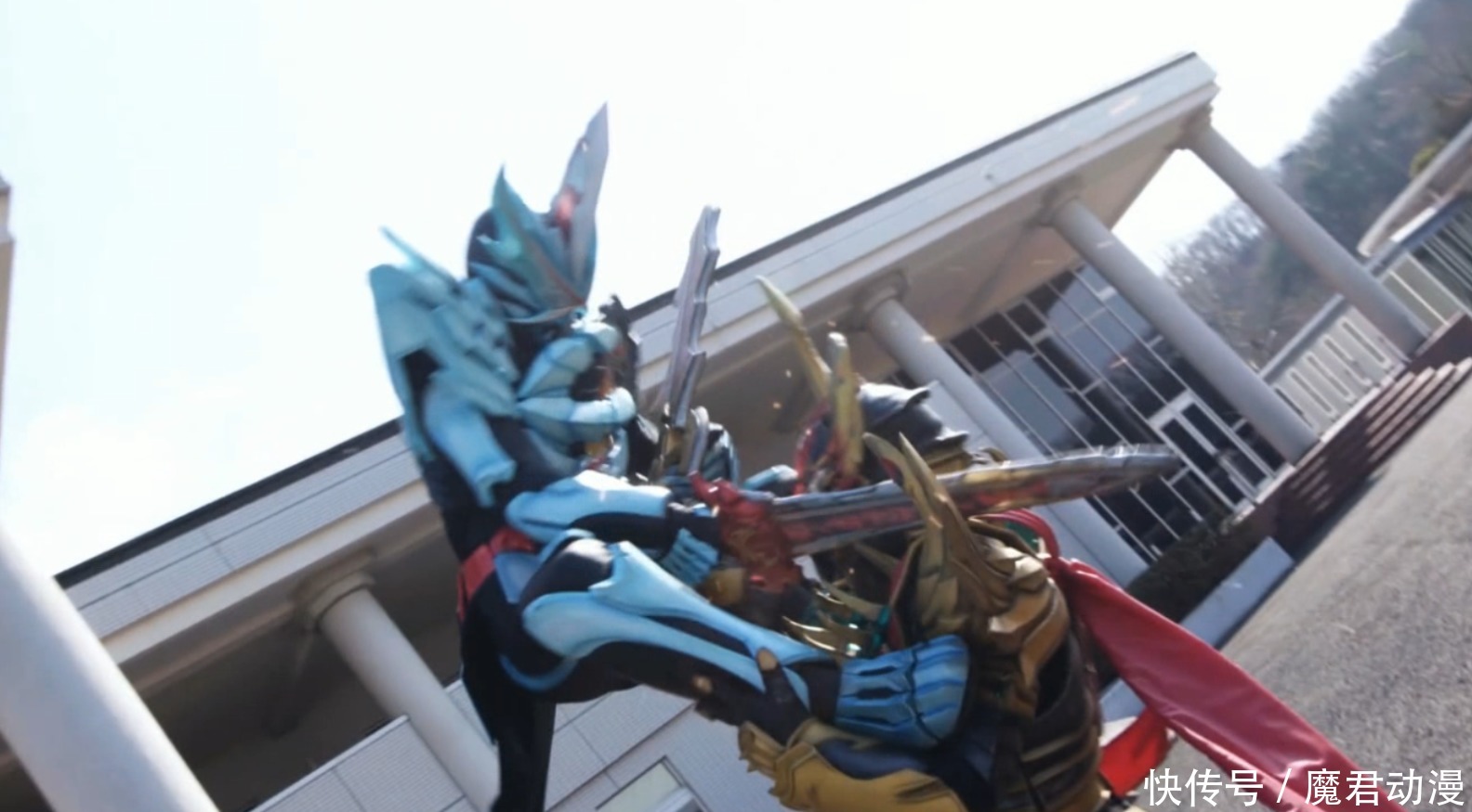 假面骑士|假面骑士圣刃:属于飞羽真的3本专属奇幻驱动书,远古龙潜力最大