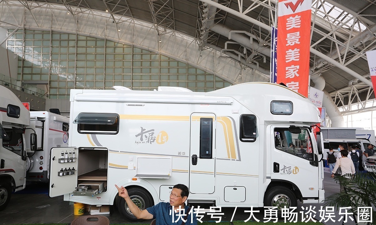 美景|美景美家卡居一号发布,平头大额头房车,通舱设计是亮点
