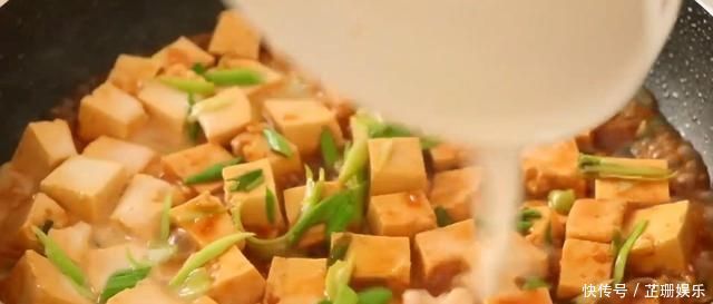 豆腐自从学会这个做法,家人三天两头点名吃,鲜嫩入味,比肉都香