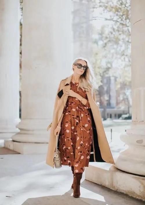 冬天也要穿裙子！今冬正流行这3条“裙子”，时髦百搭又减龄