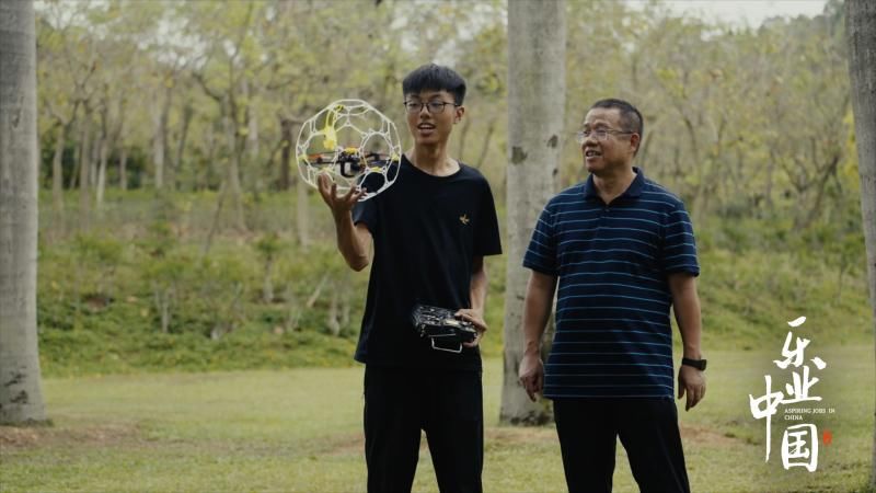 《乐业中国》近期破圈收官聚焦职场纪实类节目引关注