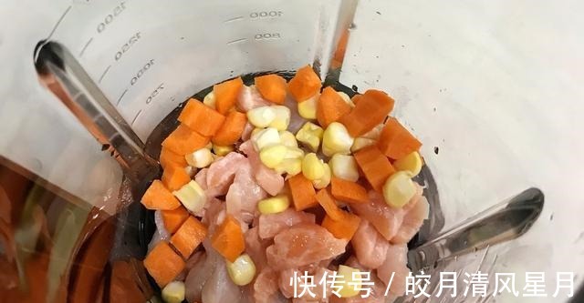 三文鱼|在家做三文鱼鸡肉肠，制作简单，好吃美味！