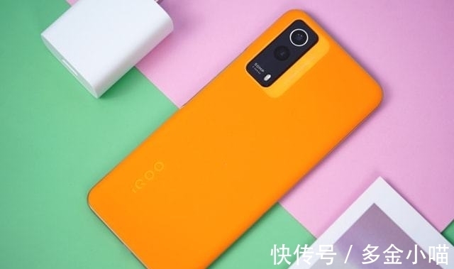 oled|发布不到三个月跌至1319元，5000mAh+5000万，无奈沦为标准千元机