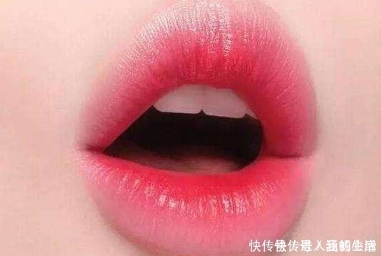 唇角|这4种嘴型的女生,特别不好涂口红!看看你是不是也在其中