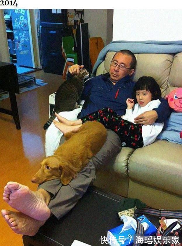 女儿|爸爸每年抱着女儿拍张照,七张照片惹无数人泪目父爱如山!