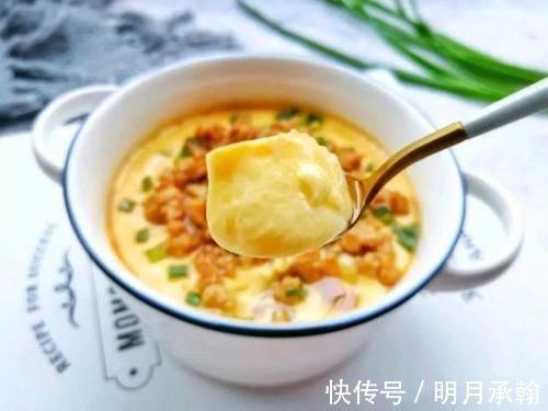 孩子早上先喝奶还是先吃饭?顺序错了可能影响发育,家长要分清楚