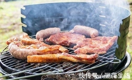 酒精肝|肝脏不好的人,4种食物要少吃,否则吃得越多肝病越严重!