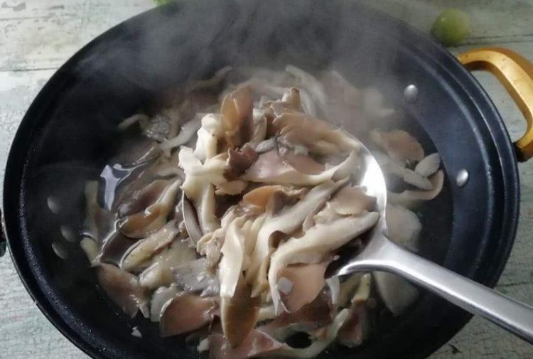 吃饺子,白菜韭菜不如这菜!用它拌馅,鲜香美味不油腻,好吃营养