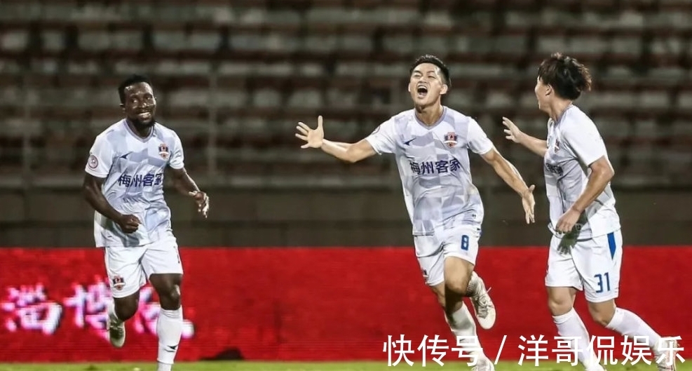梁学铭|24场14球!单场梅开二度,26岁恒大弃将打出了外援的效率和气势!