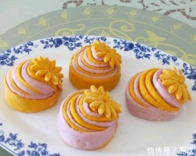 创意双色馒头，柔软丰满，营养丰富，外形可爱