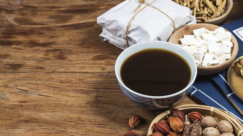 中药如何喝，才更好发挥药效？这些时间点要避开，这种食物少吃