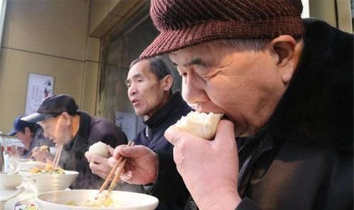 糖尿病人|想要摆脱糖尿病,从4个方面开始,调理血糖,早知早受益