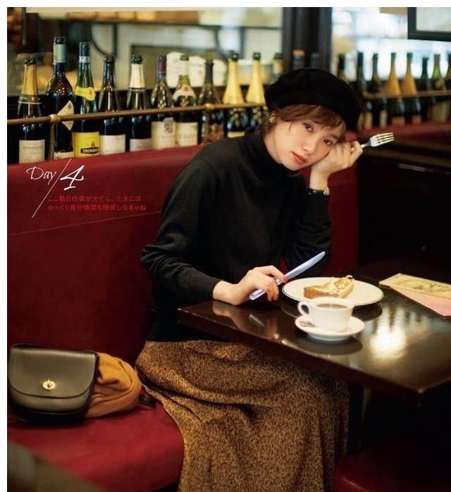 肤色|今年冬天的流行色太浪漫了,不挑年龄不挑肤色,显白又显气质