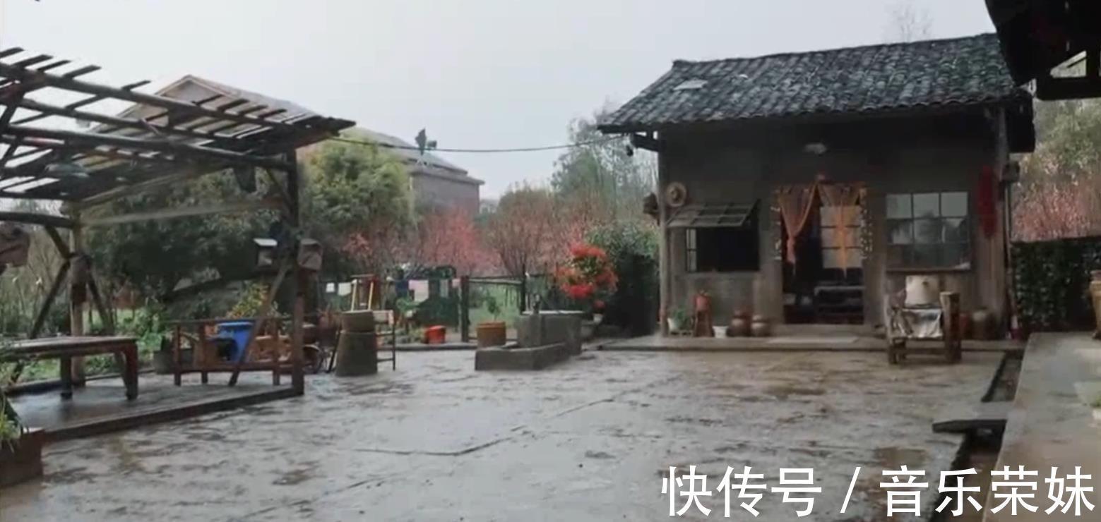 房屋|向往的生活何炅觉得房屋太破，黄磊我才不修，张艺兴机智带肉