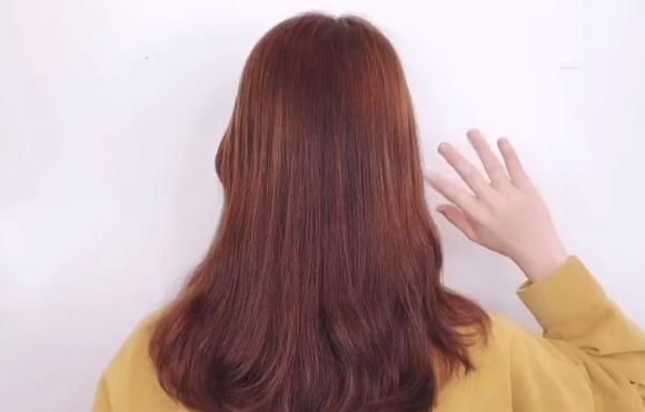 中长发 女学生编完仙女款发型后,给人感觉格外清爽,网友:真的成仙女了