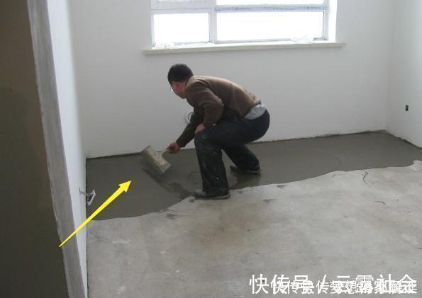 美观|越来越多人地面不铺瓷砖地板，浪费钱！现在潮流这种，实用又美观