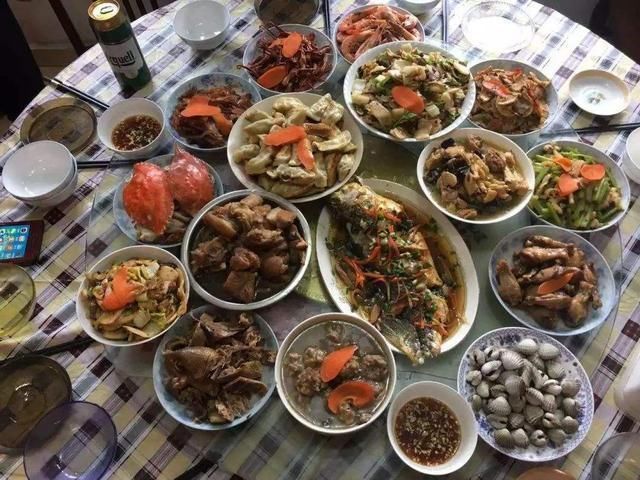 孕肚|怀孕3个月孕肚像5个月，肚子痛去医院，B超结果让孕妇尴尬不已