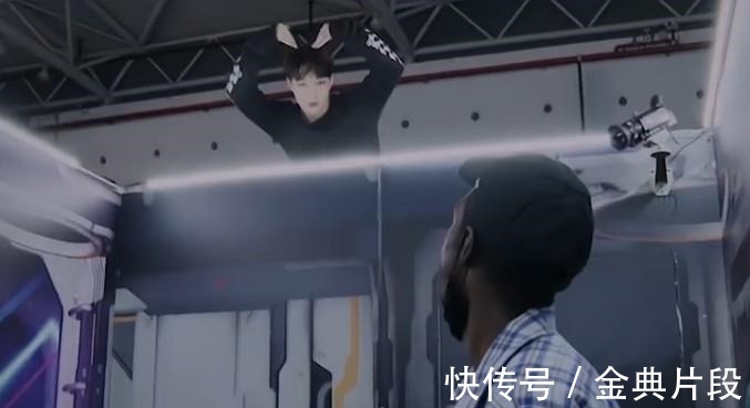 大神|男选手纹身不能上电视看到大神布布的解决方法,过于机智了