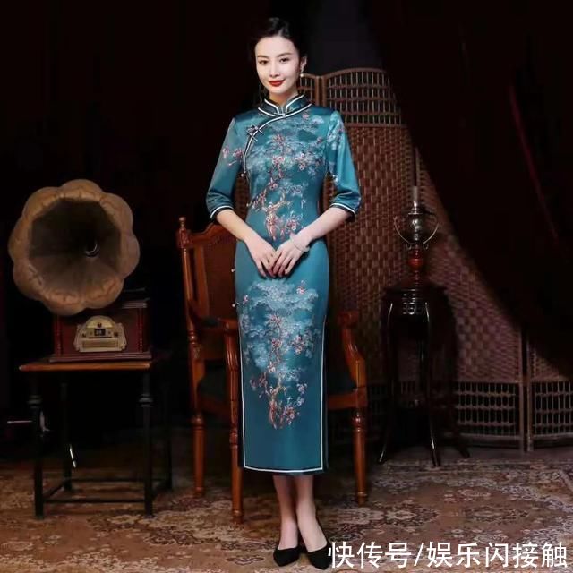 娇艳|旗袍的包裹之下，是东方女人特有的美丽，永远成就着女人的娇艳