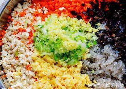 厨师长告知拌饺子馅,最“忌”放这3种料,难怪饺子难吃不入味