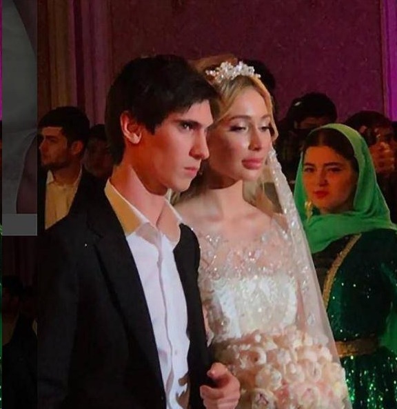 富豪|富豪新娘身着270万婚纱,宛若天仙,多少女孩的梦啊!