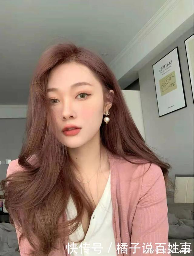 是时候染发了!2021年流行这3款发色,气质又显白