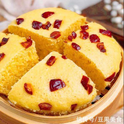 鸡蛋牛奶|早晨来一碗小米发糕，大人小孩都爱吃