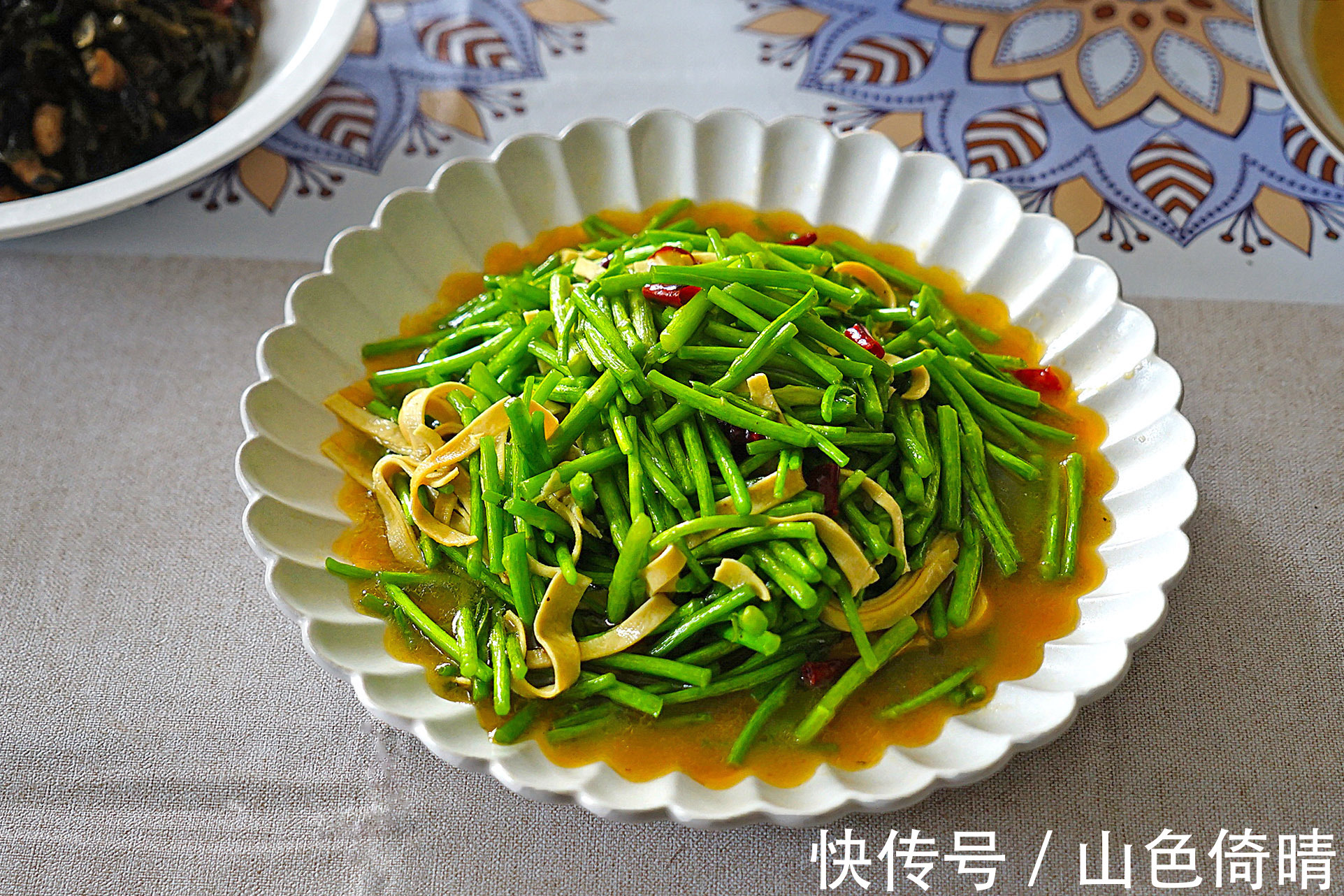 苏北|晒苏北一家三口的周末午餐,25块钱做四道菜,网友们太值了