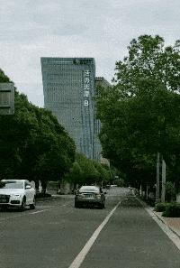 |搞笑GIF:单身久了 还有哪项秀恩爱的姿势不会