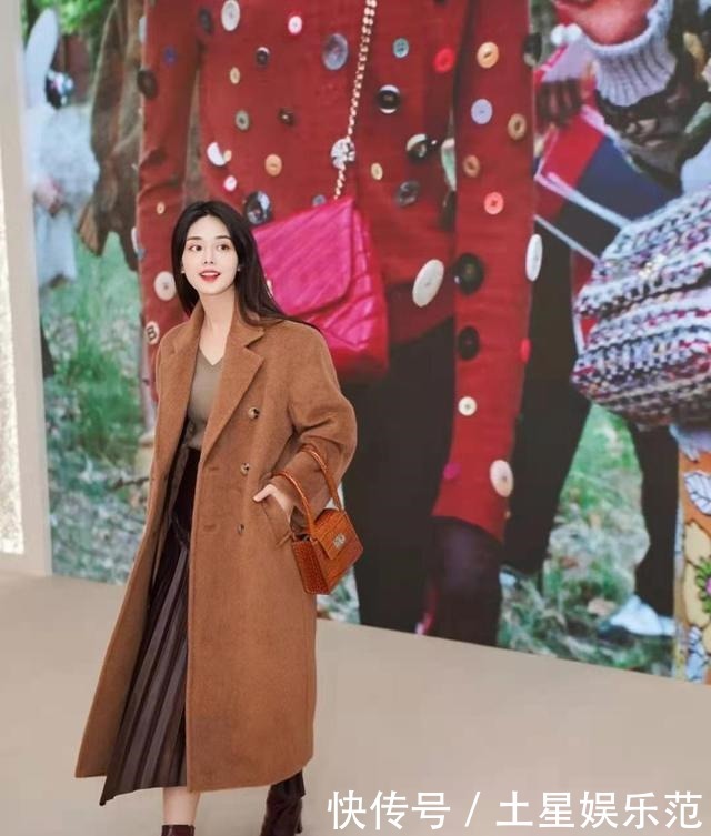 选择|年会你得这样穿,“仙女风”的外套+裙子混搭,轻松惊艳众人