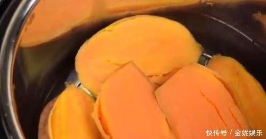 蒸红薯要不要切开蒸很多人做错,难怪蒸的红薯不好吃没营养