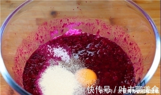馒头|用火龙果来发面，做法太厉害了，上桌颜值超高，高手在民间！