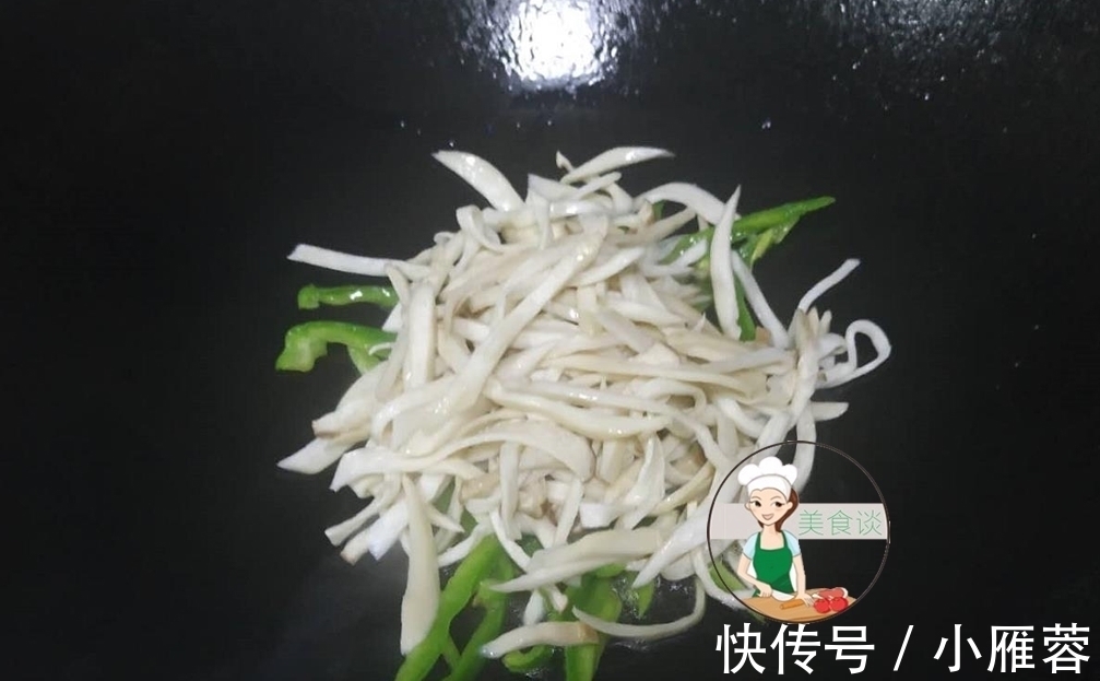 三样菜一起炒,太鲜美了,隔三差五做给孩子吃,营养又美味