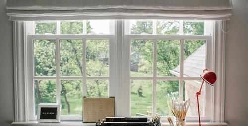 擦玻璃不用爬窗，有个小妙招，让玻璃干干净净