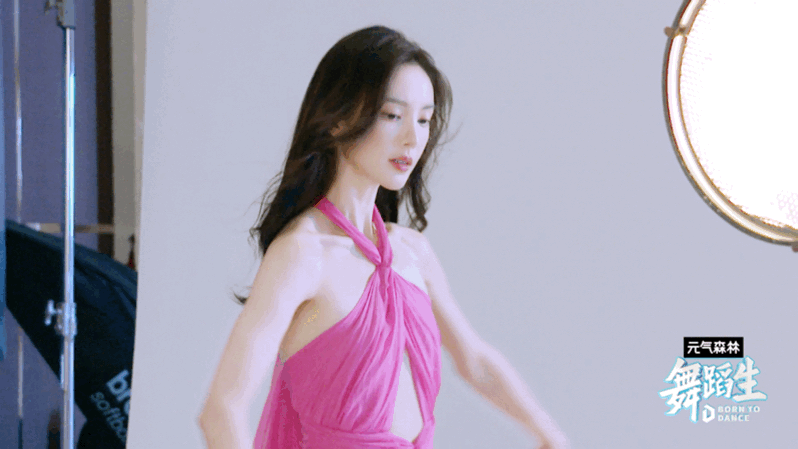 综艺节目|又一档“王炸”综艺来了！佟丽娅金晨担任舞蹈导师，大秀性感身材