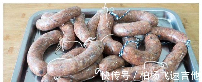 玉米肠|自制糯米肠家庭做法,咸香软糯没有添加剂,食材做法都简单,解馋!